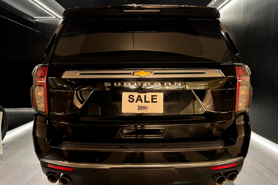 Chevrolet Suburban High Country
